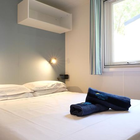 Happy Camp Mobile Homes In Camping Village Rosapineta Rosolina Mare Bagian luar foto