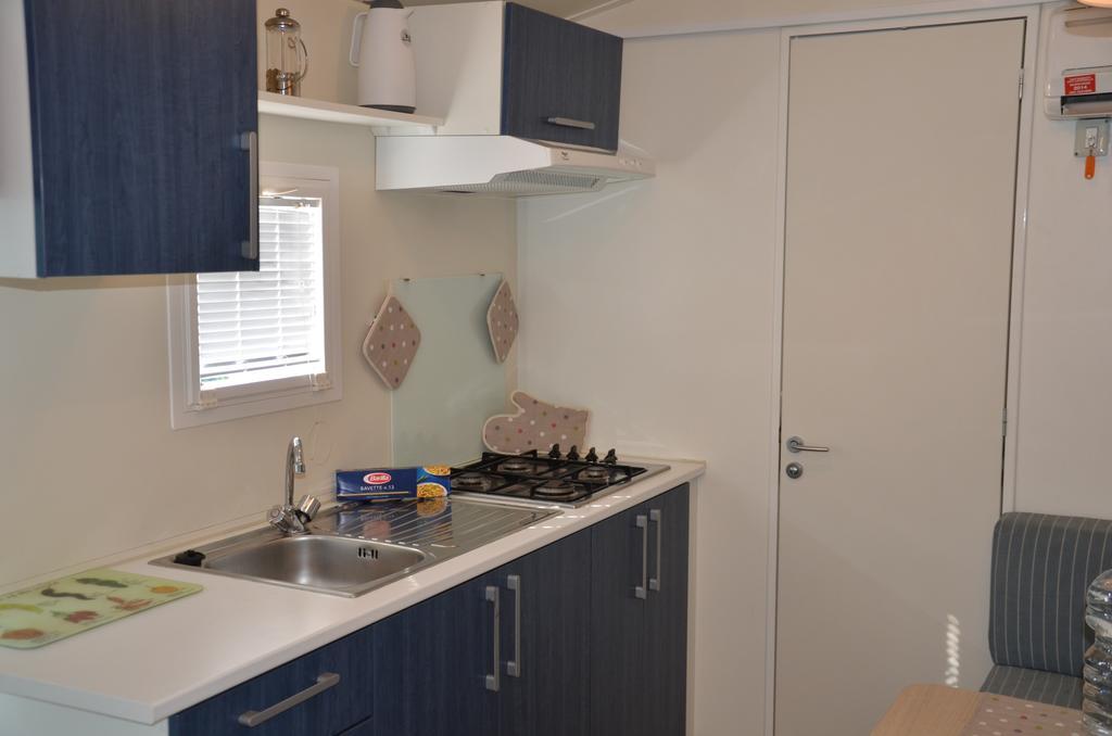 Happy Camp Mobile Homes In Camping Village Rosapineta Rosolina Mare Bagian luar foto
